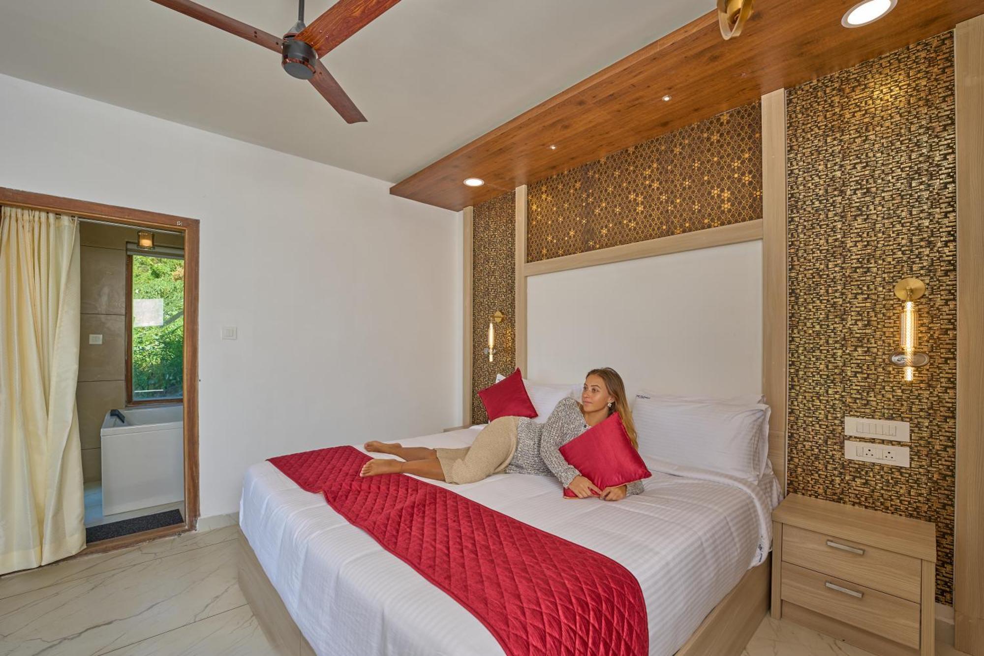 The Planet Munnar Hotel Suryanelli Ngoại thất bức ảnh