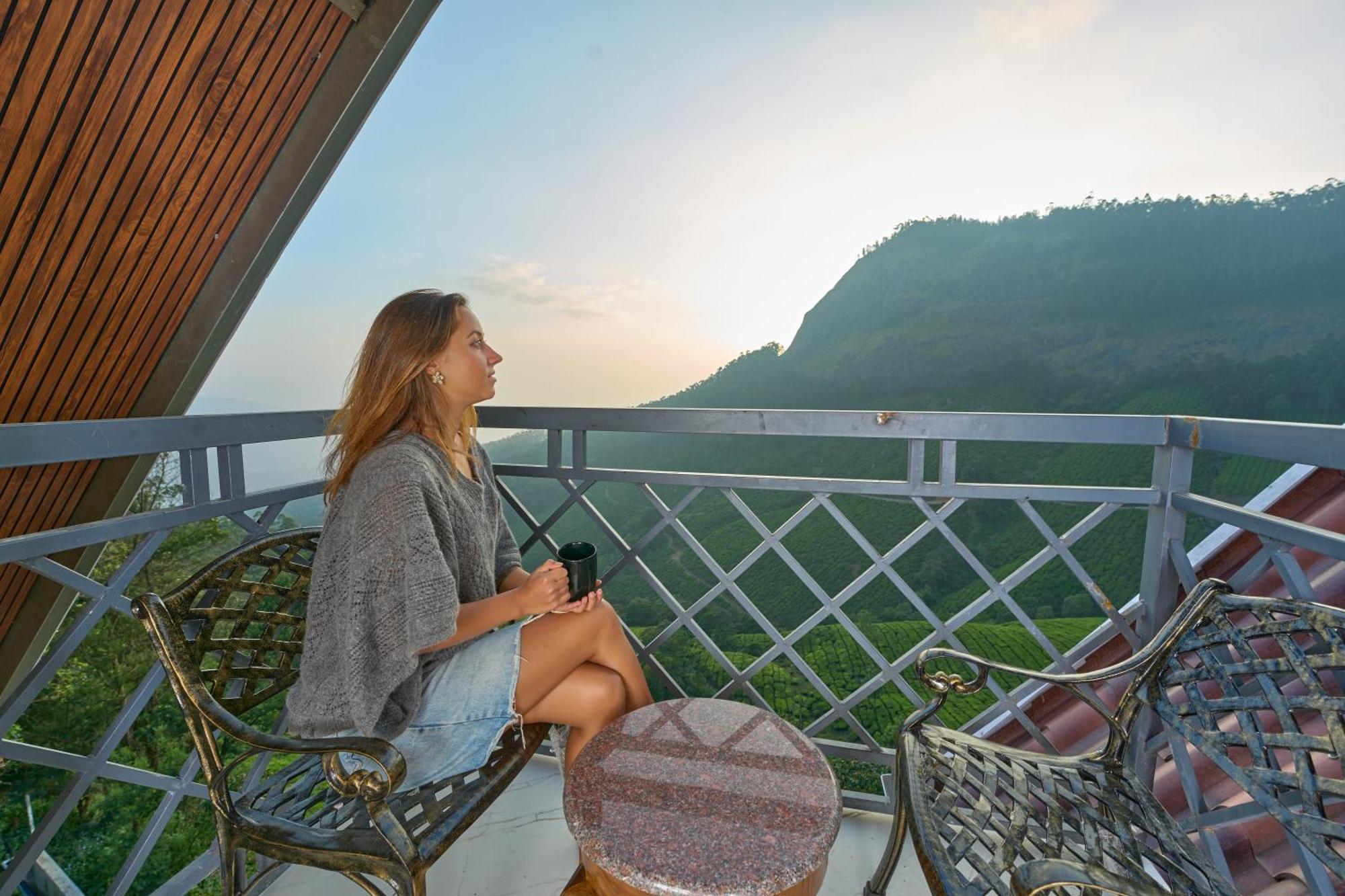 The Planet Munnar Hotel Suryanelli Ngoại thất bức ảnh